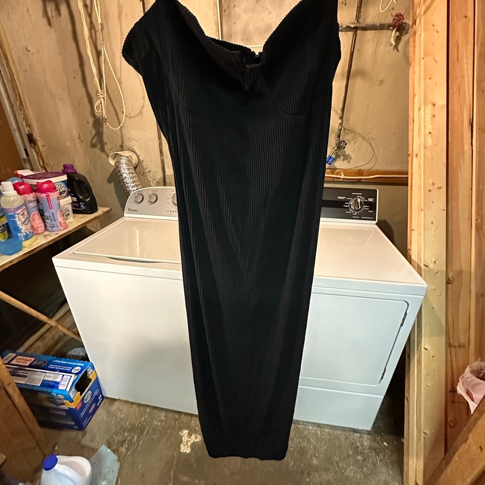 Elegant Black Evening Gown